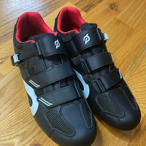 Peloton bike shoes size 48